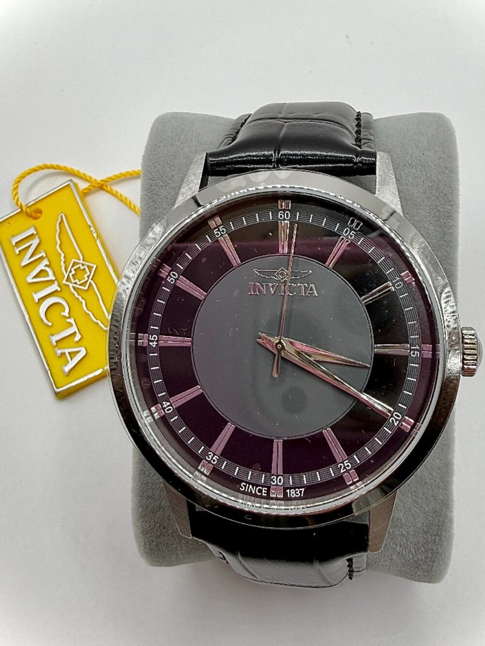 Invicta Men's Quartz Watch Black Dial Silver Case Black Leather 43mm IN BOX NEW